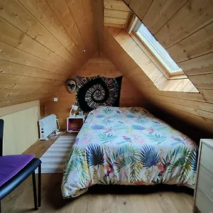 Maisonnette Avec Cour , Ploubezre France
